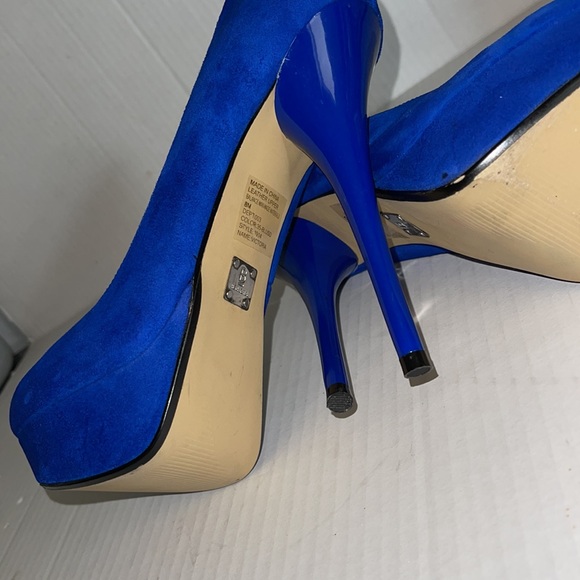 BRAND NEW BAKERS HIGH HEELLS - Picture 2 of 4